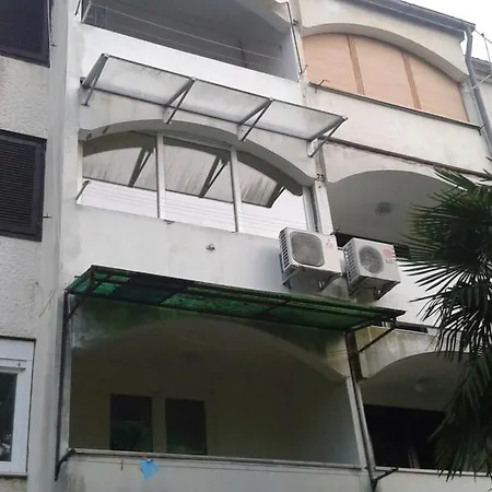 Apartman Dragica Appartement *